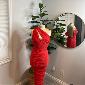 COPY - VALENTINA SCARLET ASYMMETRIC CUTOUT MIDI DRESS